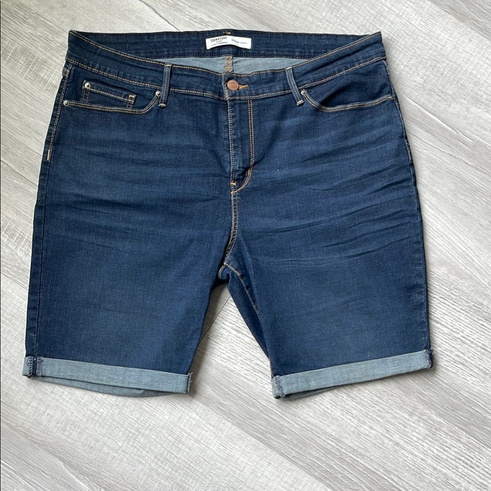 Levi Strauss Dark Blue Bermuda Shorts - Picture 1 of 13
